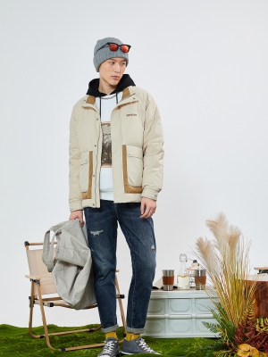 短款立领羽绒服